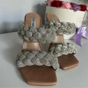 Steven Madden, silver sparkly heels Size 7.5M